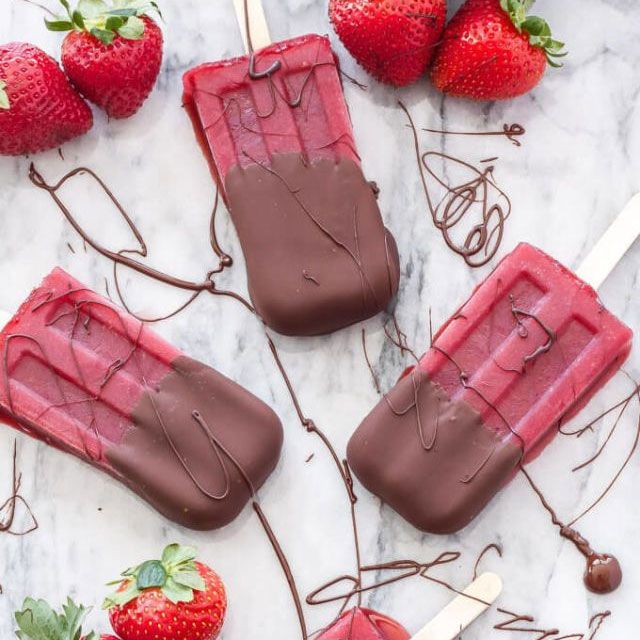 Chocolate Dipped Strawberry Popsicles
